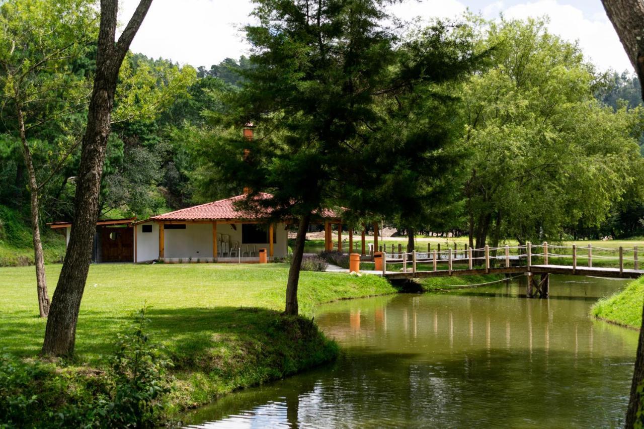 Casa Montana Hotel تشيتشيكاستينانغو المظهر الخارجي الصورة