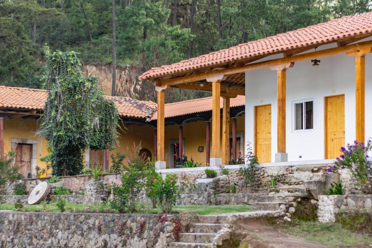 Casa Montana Hotel تشيتشيكاستينانغو المظهر الخارجي الصورة
